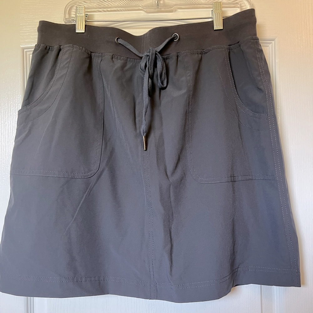 Da•sh skort